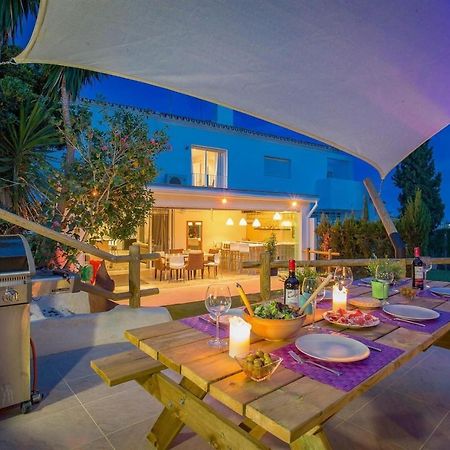 Casa Eucalyptus Family Home إِستيبونا المظهر الخارجي الصورة